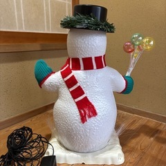 クリスマスに　光る！喋る！大きなスノーマン　雪だるまの画像