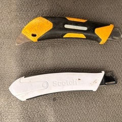 カッター2本セットの画像