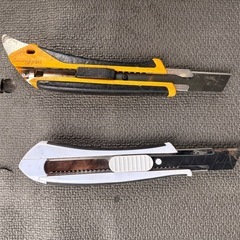 カッター2本セットの画像