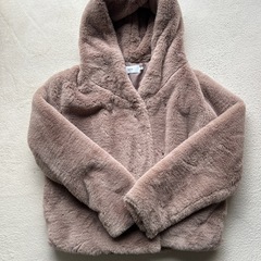 アズールのファーアウターとノースリロングスカートの画像