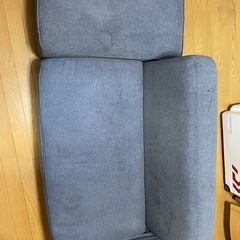 もらってください　グレーソファー3人がけの画像