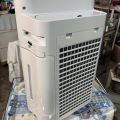 シャープ 加湿 空気清浄機 プラズマクラスター 7000 スタンダード 13畳 / 空気清浄 23畳 2019年モデル ホワイト KC-L50-Wの画像