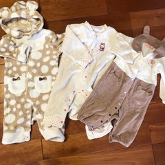 80cm　ロンパース　女の子ベビーの画像