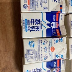 空牛乳パック200ml  40個以上の画像