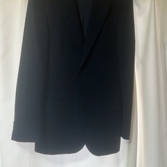 メンズスーツの画像