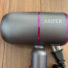 【新品未使用】大風量ヘアドライヤー　速乾　折り畳み　軽量の画像