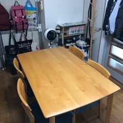 ニトリ　ダイニングテーブルセットの画像