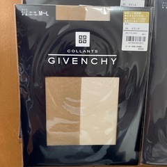 GIVENCHYストッキング未開封の画像