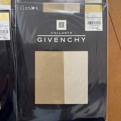 GIVENCHYストッキング未開封の画像