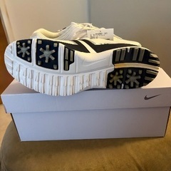 （新品未使用）NIKEゴルフシューズの画像