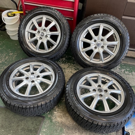 値下げ！１８５／６５Ｒ１５ダンロップ　ウインターマックス　　スタッドレス　アルミホイール４本セット　