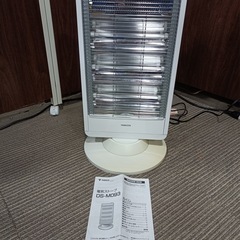 [八6611]   ヤマゼン  2022年製  電気ストーブ  DS-M093 (W) の画像