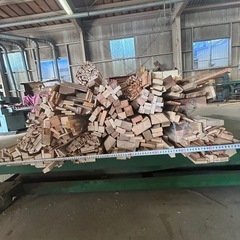 木材　1m 　大量　まとめ　
端材　焚き付け　キャンプ　DIY アウトドア　バーベキュー　BBQ 七輪の画像