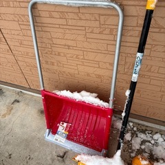 【まとめ売り】スコップ4本 ゆきべら2本 スノーダンプ1台セットの画像