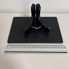 皿立てスタンドと台座の画像