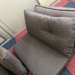 ベッドにもなるソファ2台の画像