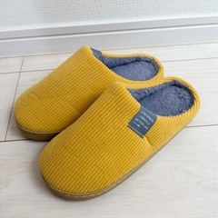 【新品】スリッパ　ルームシューズ　冬用　防寒　コットン　黄色　保温　吸汗　上履きの画像