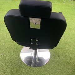 ビューティガレージ　枕付き手動シャンプーチェア　HD-178S 丸盤ベース　サロンチェア　ブラック　美容院　の画像