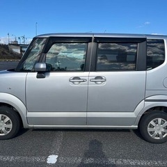 個人分割可❗️　ローン審査無し❗️　N-BOX　4WDGパッケージ　H25　7万km　スライドドア　純正オーディオ　ドラレコ　即納できます🙌の画像