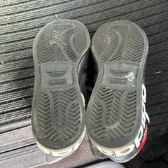 スニーカー値下げの画像