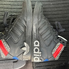 スニーカー値下げの画像