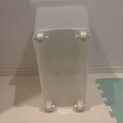 収納ボックスの画像