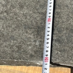 バサルトブラック　300×600×50㎜　お引取り 石材 御影石 砂利 大理石 タイル ロックガーデンなどの画像