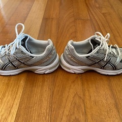 アシックスGEL-1130
の画像