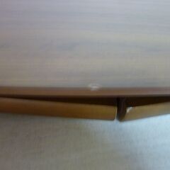 未使用/新品　訳あり特価　テーブル 折りたたみ ウォールナット ローテーブル センターテーブル オーバルテーブル 折り畳み 木製 カフェテーブル リビングテーブル コーヒーテーブル　アウトレットの画像