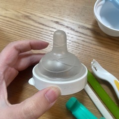 ベビー　離乳食　カトラリー　ケース　缶ミルクアタッチメント　マグ　セットの画像