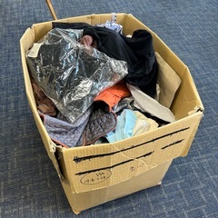 【新品】アウトレット　アパレル　アソートボックス　取り置きなし　先着順　引取り限定　【〜12/13まで】の画像