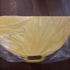 レジャーテーブル円型カップホルダー付 
新品未開封の画像