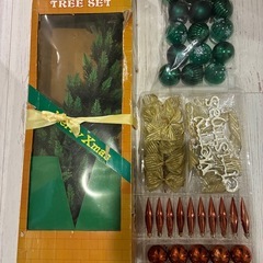 【値下げ中】クリスマスツリー＆オーナメントの画像