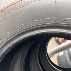 セレナ新車装着タイヤ　205/65R16 1000km走行のみの画像