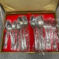 12/14まで【無料】カトラリー　スプーンとフォークの画像