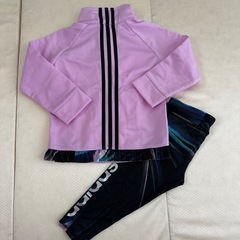 adidas上下の画像