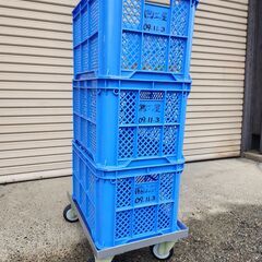 野菜コンテナ台車の画像