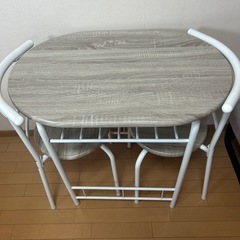 ダイニングテーブル　の画像