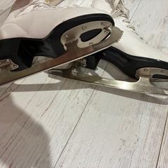 フィギュアスケート 23.5の画像