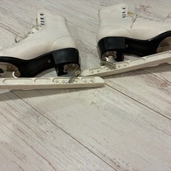 フィギュアスケート 23.5の画像