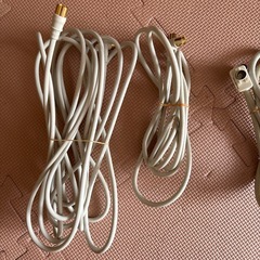 テレビアンテナケーブル　3本の画像