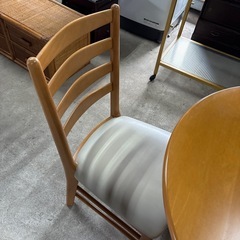 カフェテーブル + 椅子2脚  セットの画像