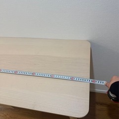 高めな机の画像