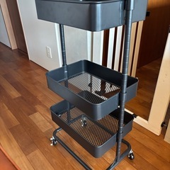 ニトリ　高さ調節ができるキッチンワゴン の画像