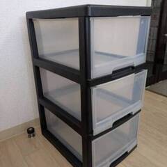 プラスチック収納ケース　３眼の画像