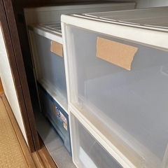 【東成区】衣装ケース８つありますの画像