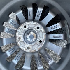 美品185/65R15スタッドレス4本アルミホイール付の画像