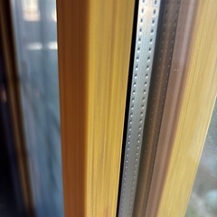 LIXIL引き違い窓　ペアガラス　3面ありますの画像