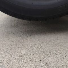 タイヤラック4台用　鉄骨で組み立てられているので非常に丈夫の画像