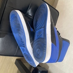 NIKE エバノン ミッド28.5の画像